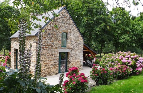 Baguer-Pican Cabaña | Nice cottage for 2 people in a former bakery - in the Bay of Mont Saint Michel