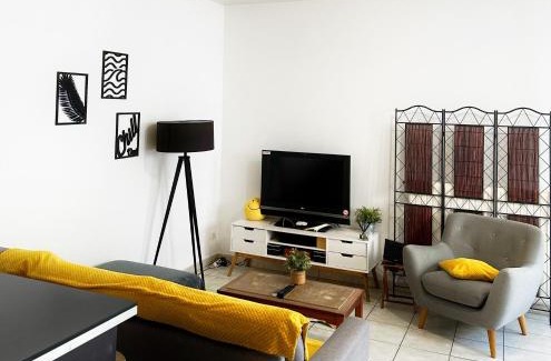 Saint-Denis Apartamento | Nice flat close to Stade de France & Paris' heart