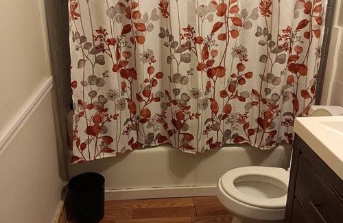 Macon Casa | NICE GIRL FOR COZY SPOT CLOSE TO DOWNTOWN MACON AND NEAR MALL.