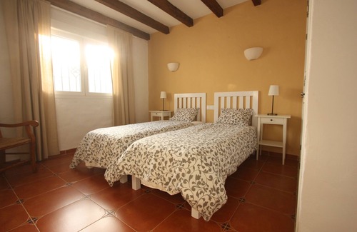 Conil de la Frontera Hotel | Bonita casa de vacaciones cerca de la playa con piscina y jardín bien cuidado y wifi gratis