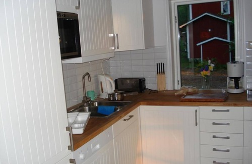 Hastveda Casa | Nice Holiday home at the lake in South Sweden