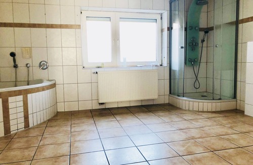 Altusried Casa | Bonita casa de vacaciones para grupos grandes en Frauenzell