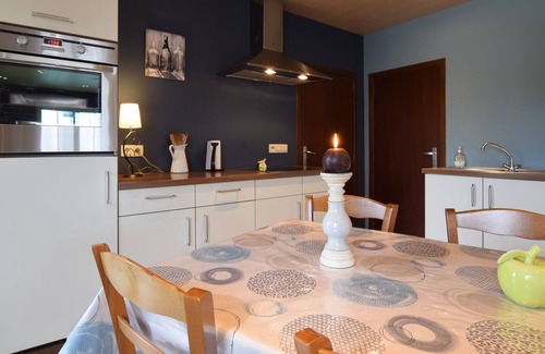 Tillet Casa | Nice Holiday Home in Tillet with Private Terrace