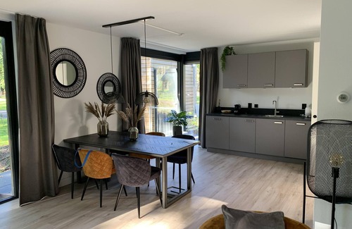 Zon en Schild Casa | Nice holiday home in a wooded area