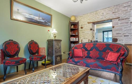 Bayel Casa | Nice Home In Bayel With Wifi