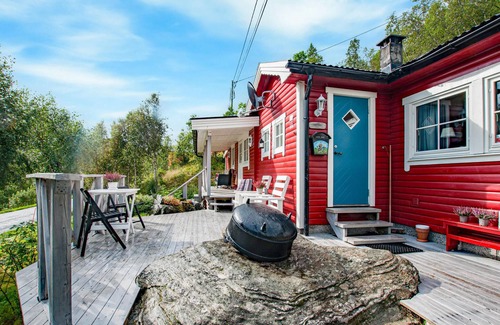 Narvik Casa | Bonita casa en Bjerkvik con cocina