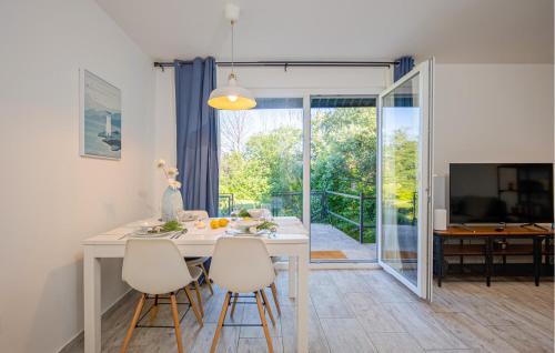 Brsec Casa | Nice Home In Brsec With Wifi