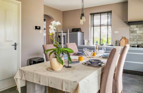 Daarle Casa | Bonita casa en Daarle con sauna