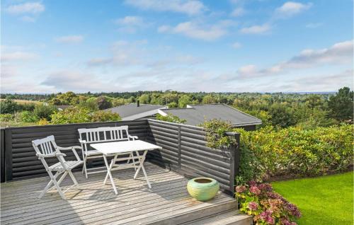 Ordrup Casa | Nice Home In Fårevejle With Kitchen