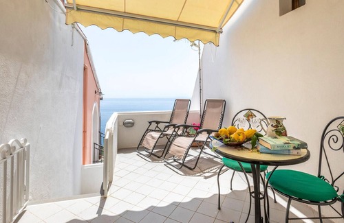 Furore Casa | Nice Home in Furore With 1 Bedrooms and Wifi