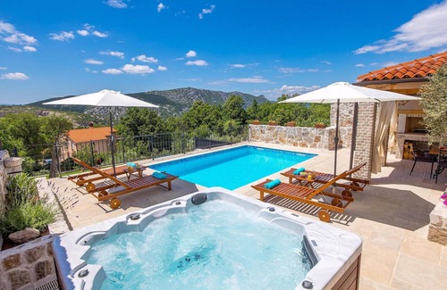 Vinodolska opcina Casa | Bonita casa en Grizane con sauna