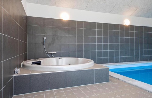 Jerup Casa | Nice home in Jerup w/ Indoor swimming pool, Sauna and 9 Bedrooms