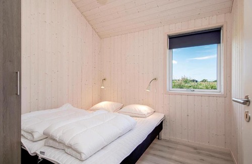 Jerup Casa | Nice home in Jerup w/ Indoor swimming pool, Sauna and 9 Bedrooms