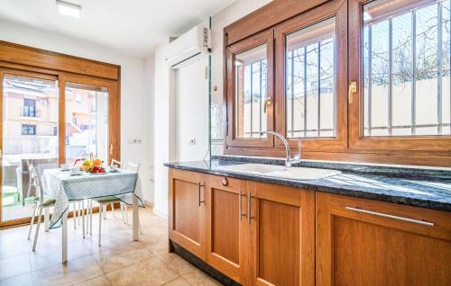 Jun Casa | Nice Home In Jun With Wifi