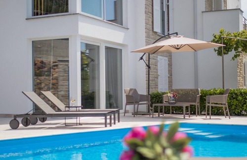Krk Casa | Nice Home in Krk With 8 Bedrooms, Wifi and Outdoor Swimming Pool