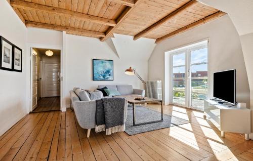 Logstor Casa | Nice Home In Løgstør With Wifi