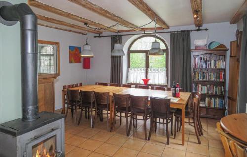 Lunebach Casa | Nice Home In Lünebach With Kitchen