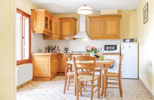 Landreville Casa | Bonita casa en Landreville con cocina.