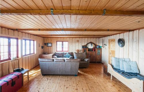 Verran Casa | Nice Home In Malm With Lake View