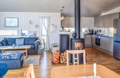 Manstad Casa | Bonita casa en Manstad con cocina.