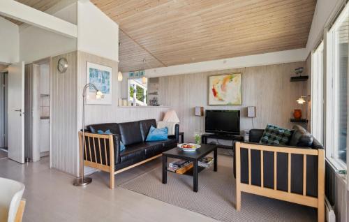 Odder Municipality Casa | Nice Home In Odder With Wifi