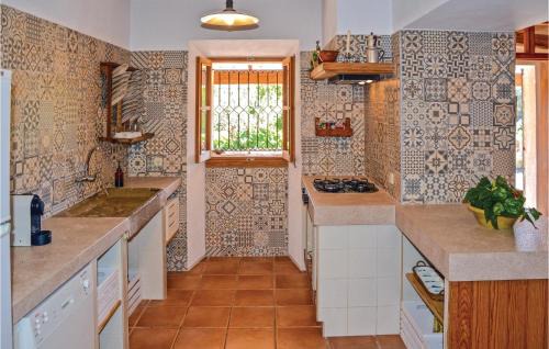 Portol Casa | Nice Home In Pòrtol With Kitchen