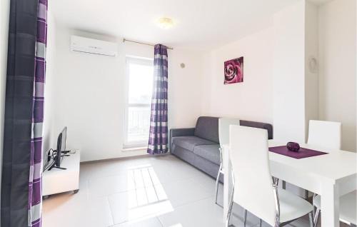 Premantura Casa | Nice Home In Premantura With House Sea View
