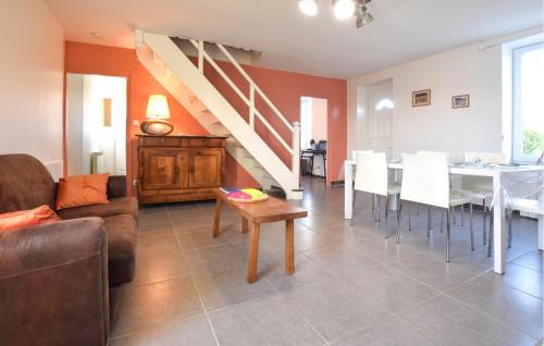 Saint-Marcouf Casa | Nice Home In Saint Marcouf With Wifi