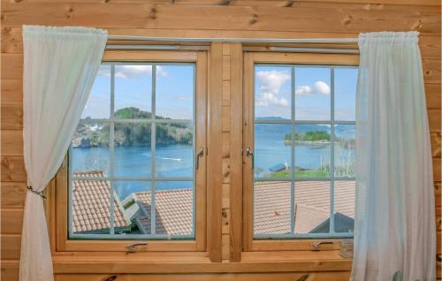 Sjernarøy Casa | Nice Home In Sjernarøy With Wifi