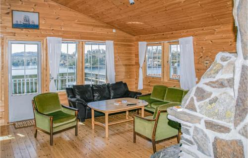 Sjernarøy Casa | Nice Home In Sjernarøy With Wifi