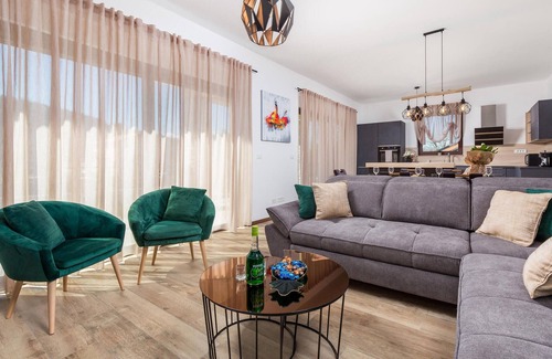 Soboli Casa | Bonita casa en Soboli, Cavle con sauna