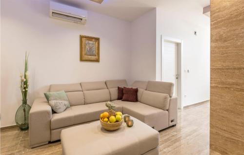 Solin Casa | Nice Home In Solin With Wifi
