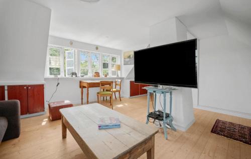 Svaneke Casa | Nice Home In Svaneke With Wifi