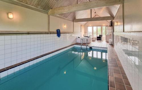 Skaerhamn Casa | Nice Home In Tjörn With Sauna