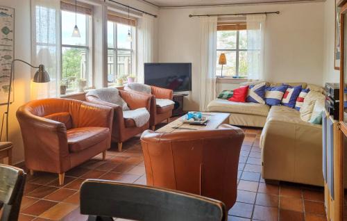 Skaerhamn Casa | Nice Home In Tjörn With Sauna