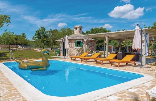 Unesic Casa | Acogedora casa en Unesic con cocina