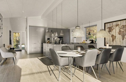 Rageleje Casa | Bonita casa en Vejby con cocina.