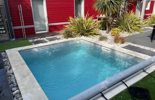 Herouville-Saint-Clair Casa | Nice house with pool near the city center