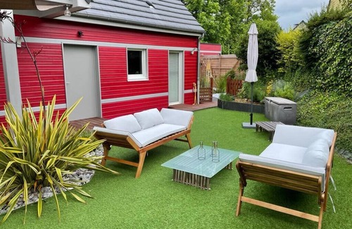 Herouville-Saint-Clair Casa | Nice house with pool near the city center
