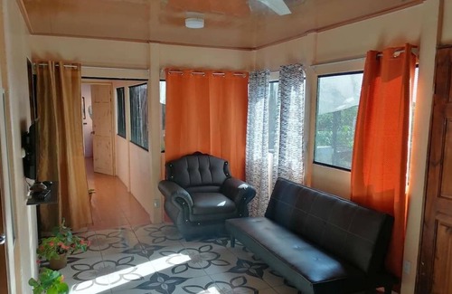 Portalon Cabaña | Linda Casa recién construida para Vacacionar
