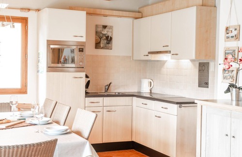 Lacapelle-Marival Casa | Nice house on holiday park with swimming pool