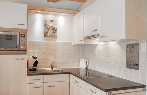 Lacapelle-Marival Casa | Nice house on holiday park with swimming pool