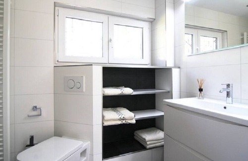 Langwasser Sudwest Casa | Bonita casa de 3 habitaciones 4 baños maravillosos para reuniones y fiestas