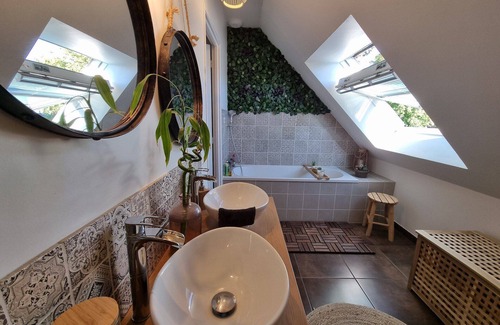 Amfreville Casa | Nice House With Terrace Garden In Amfreville