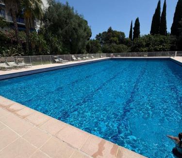 La Madeleine Apartamento | NICE La Palmeraie Pool BEACH AC