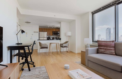 Hunters Point Apartamento | Nice Long Island City 1BR w/ A/C, Elev & Laundry, by Blueground