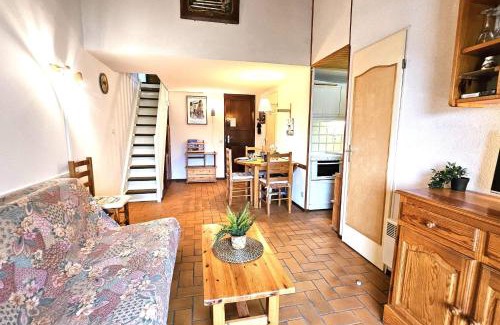 Tamaris Apartamento | Nice nest in quiet residence with swimming pool
