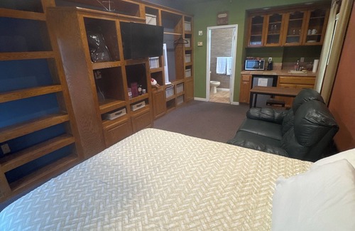 River Oaks Casa | Nice place to stay if you don’t want to to deal with Hotels rooms