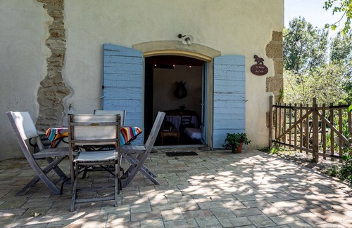 Grans Casa | NICE PROVENCALE HOUSE 4 pers country garden swimming pool SPA playground