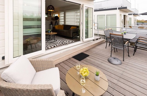 Municipality of Aalsmeer Alquiler De Eote | Nice Ship/boat in Aalsmeer With 2 Bedrooms and Wifi